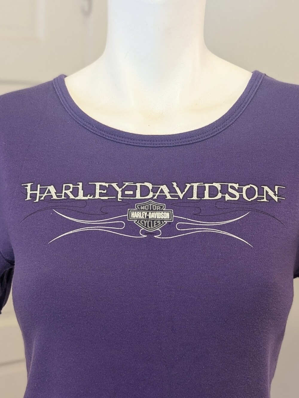 Y2K Harley-Davidson Women's Purple Logo T-shirt -Santa Fe, NM
